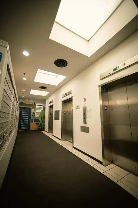 2 Full Beds, Rogers Place Downtown Central, Memorable 1 Bedroom Condo Έντμοντον