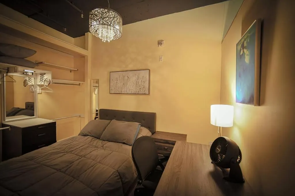 2 Full Beds, Rogers Place Downtown Central, Memorable 1 Bedroom Condo Edmonton